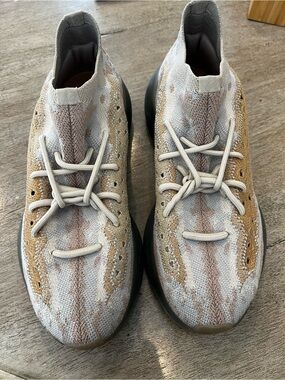 Adidas x Yeezy Sneakers in Light Gray and Tan